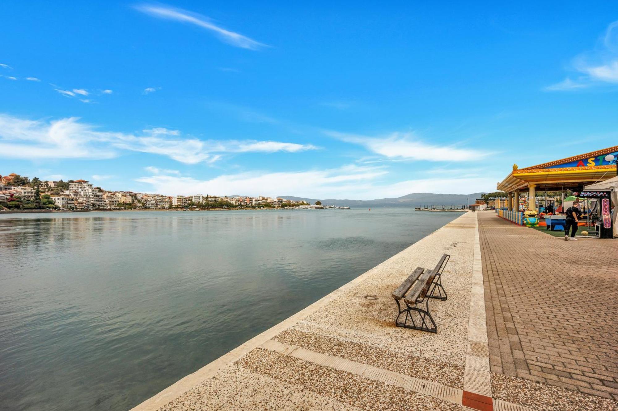 Fabulous Central Apartment Close To The Sea! Chalkís Esterno foto